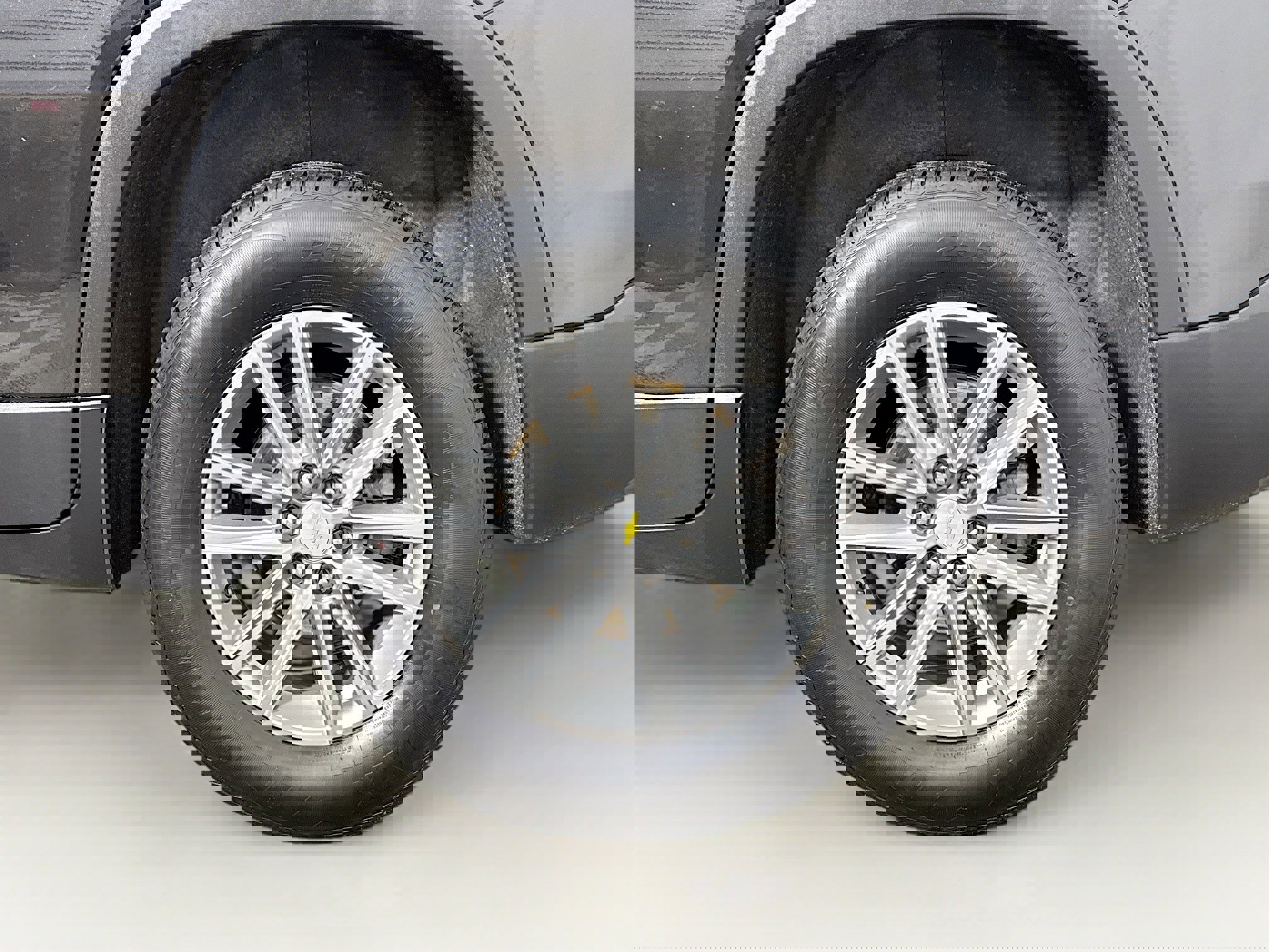 Used 2023 Chevrolet Traverse LT image 26