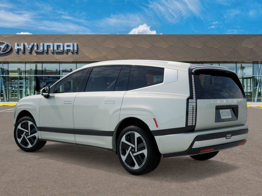 New 2026 Hyundai Ioniq 9 Calligraphy image 5