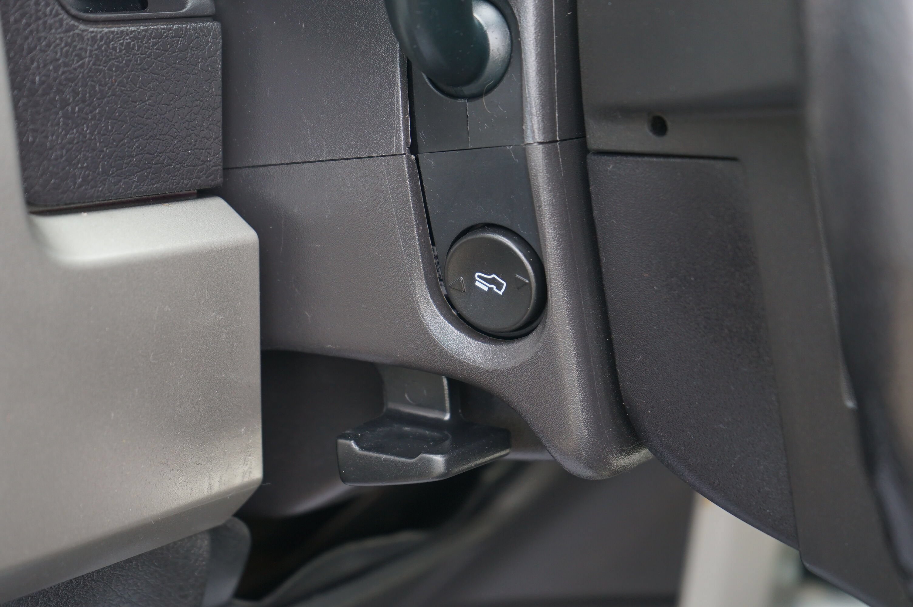 Used 2013 Ford F150 FX4 w/ Luxury Equipment Group AWD/4WD image 17