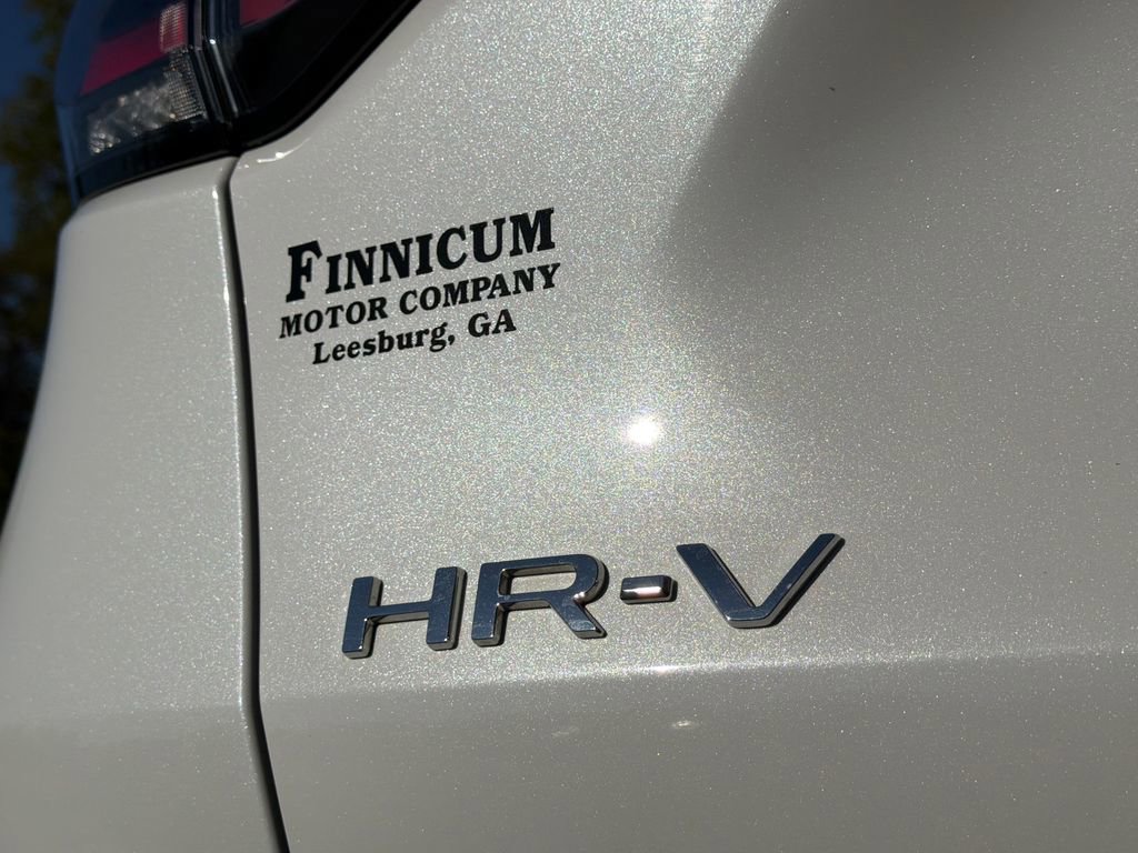 Used 2025 Honda HR-V LX image 17
