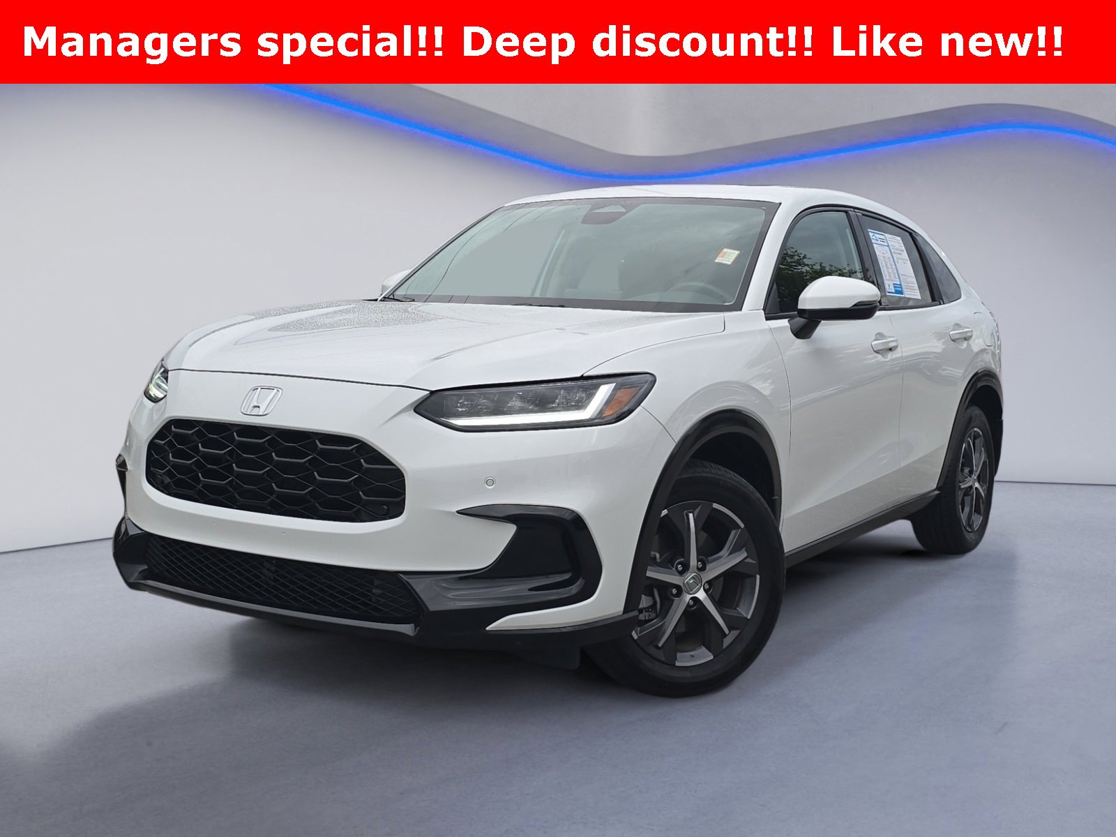 Used 2024 Honda HR-V EX-L image 2