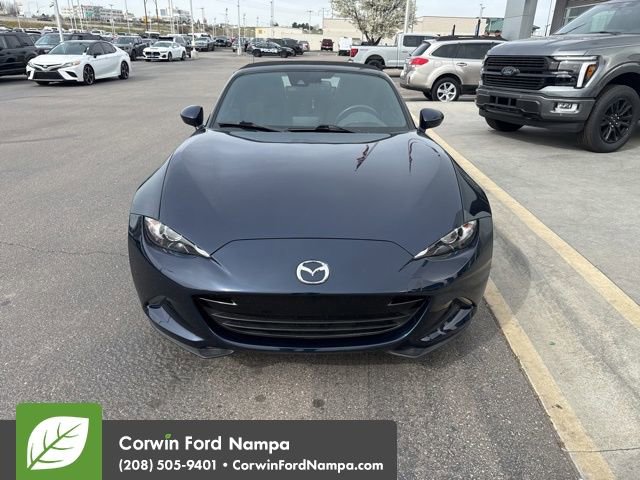 Used 2021 MAZDA MX-5 Miata Grand Touring image 2