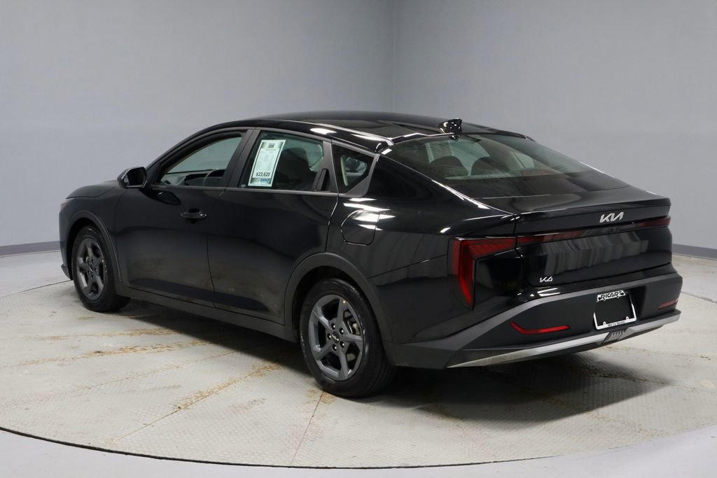 Used 2025 Kia K4 LXS image 9