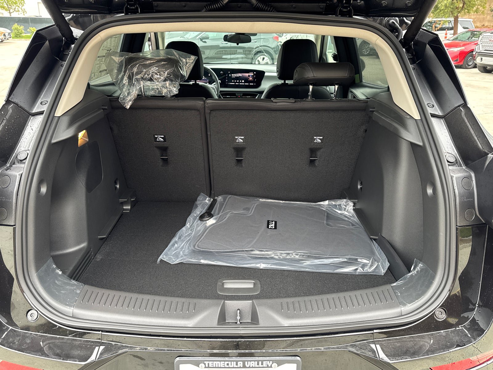 Used 2026 Buick Encore GX Sport Touring w/ Comfort Package FWD image 9