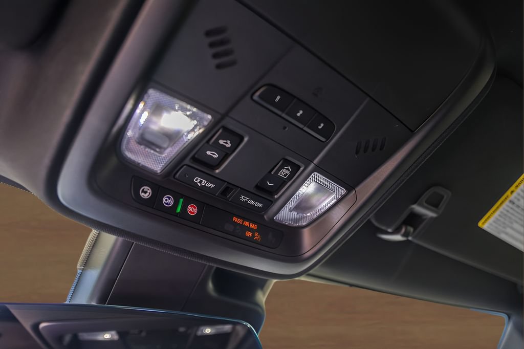 Certified 2023 Cadillac XT4 Premium Luxury FWD image 21
