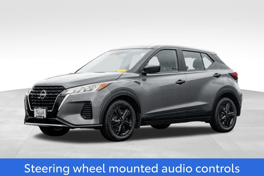 Used 2024 Nissan Kicks S FWD image 3