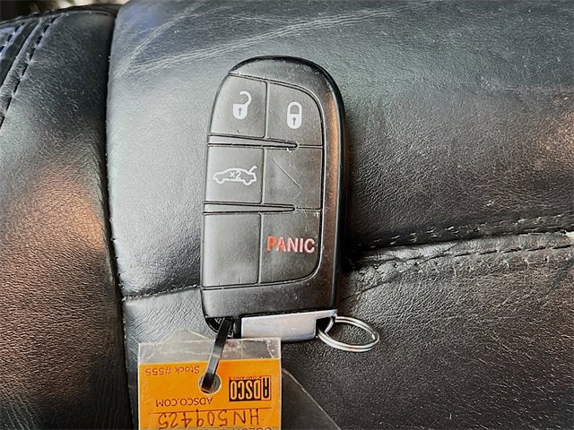 Used 2017 Chrysler 200 Limited Platinum image 12