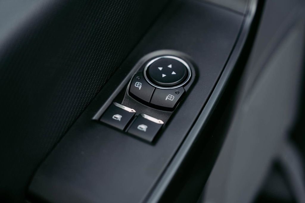 Used 2025 Ford F150 XL w/ Equipment Group 103A High image 11