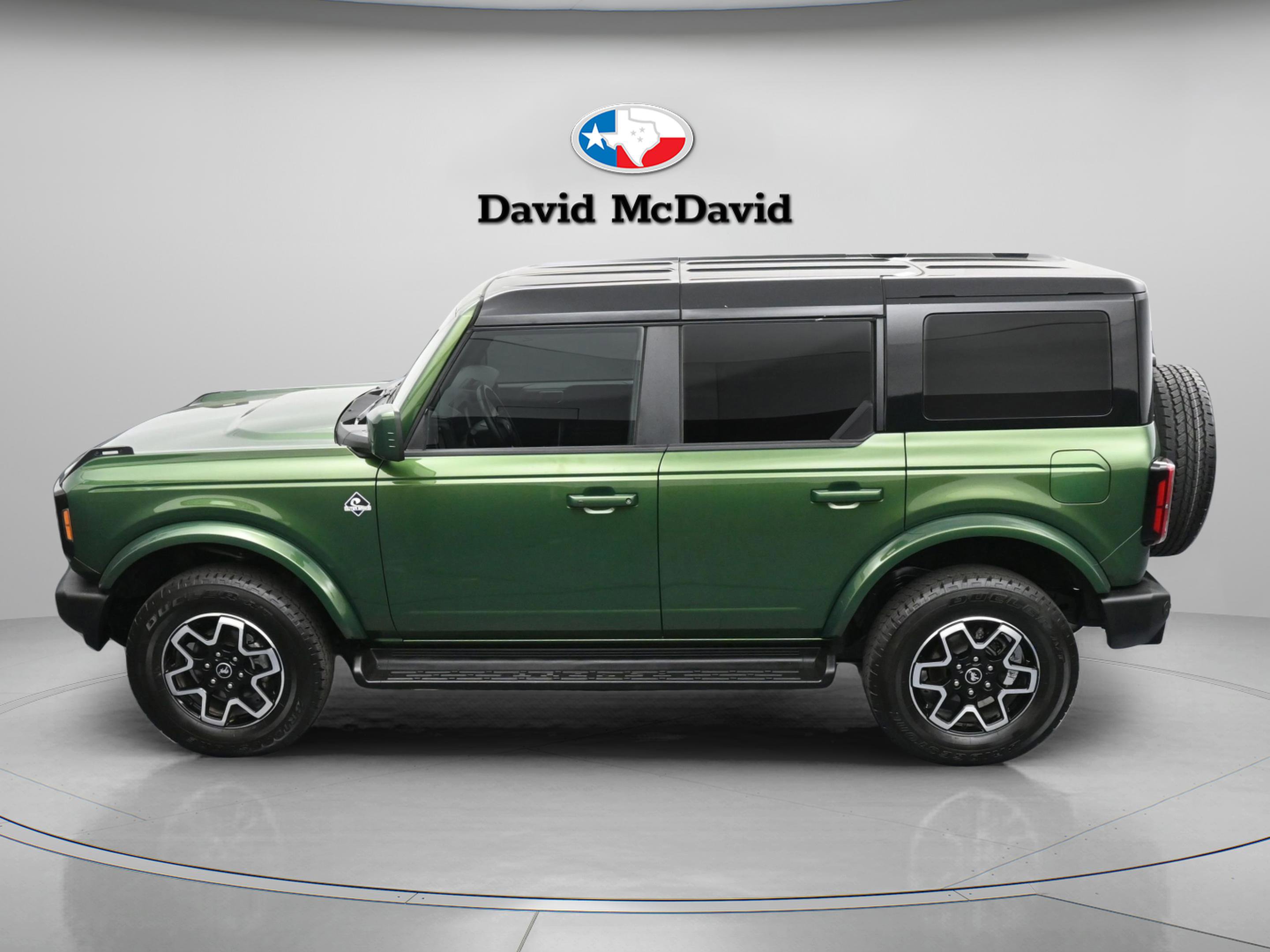 Used 2025 Ford Bronco Outer Banks image 8