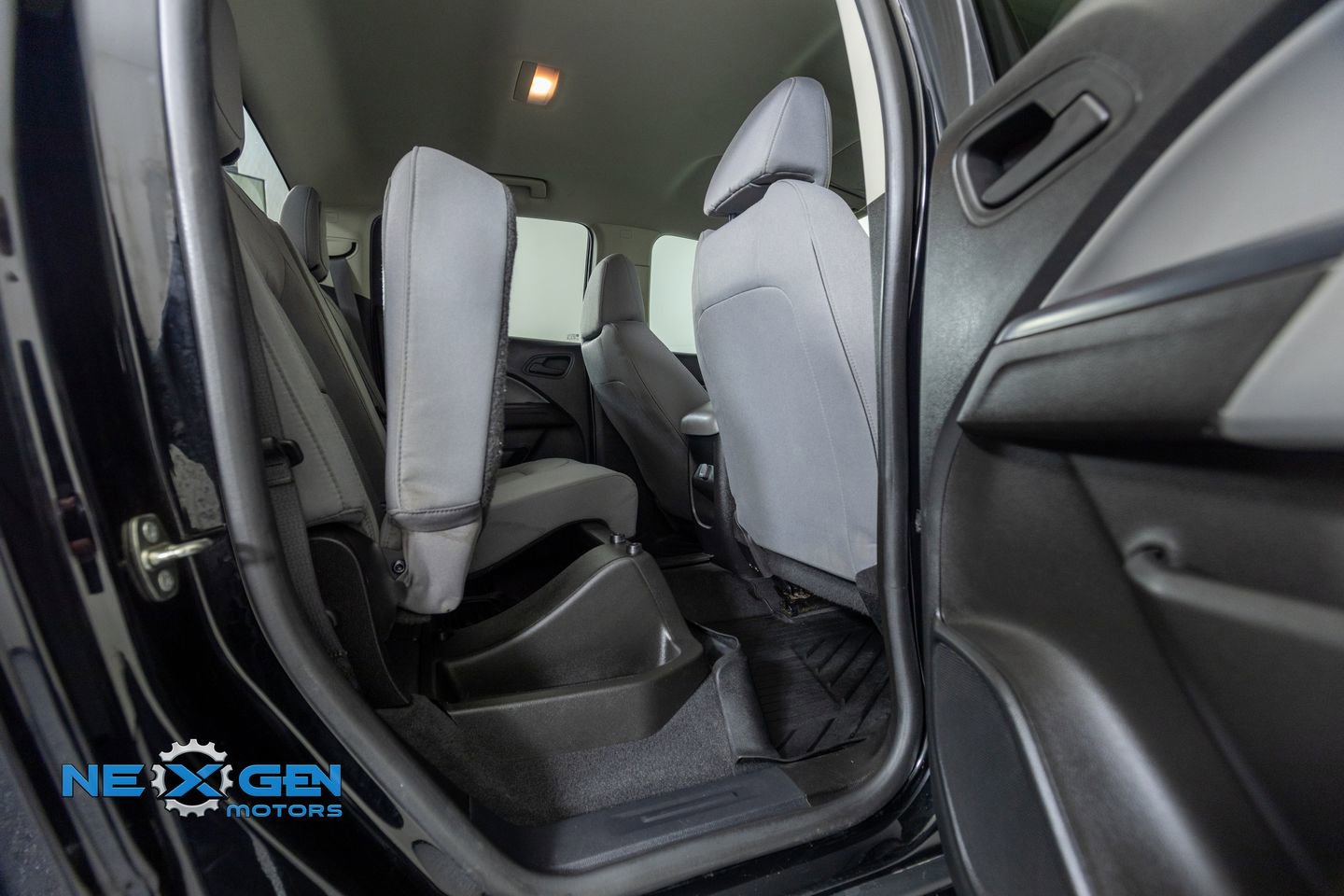 Used 2020 Chevrolet Colorado W/T w/ WT Convenience Package RWD image 38