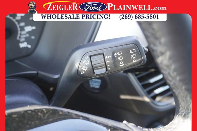 Used 2022 Ford Escape SE w/ Cold Weather Package image 26