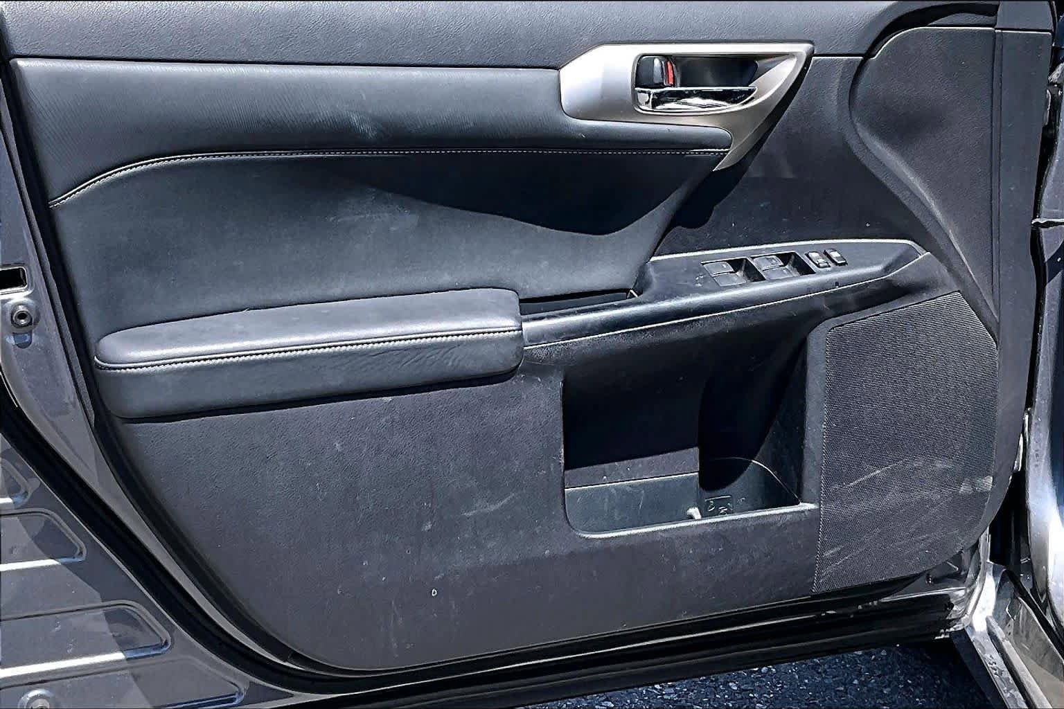 Used 2014 Lexus CT 200h FWD image 21