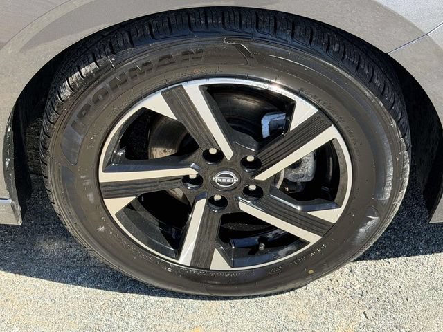 Used 2024 Nissan Sentra SV FWD image 9