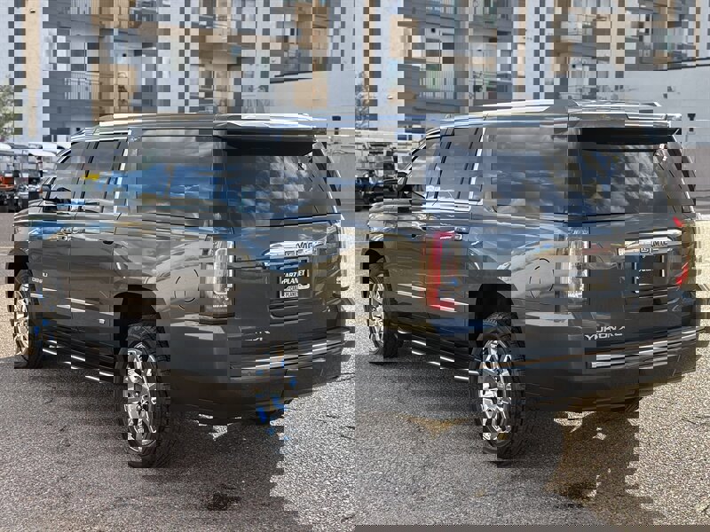 Used 2019 GMC Yukon XL Denali image 9