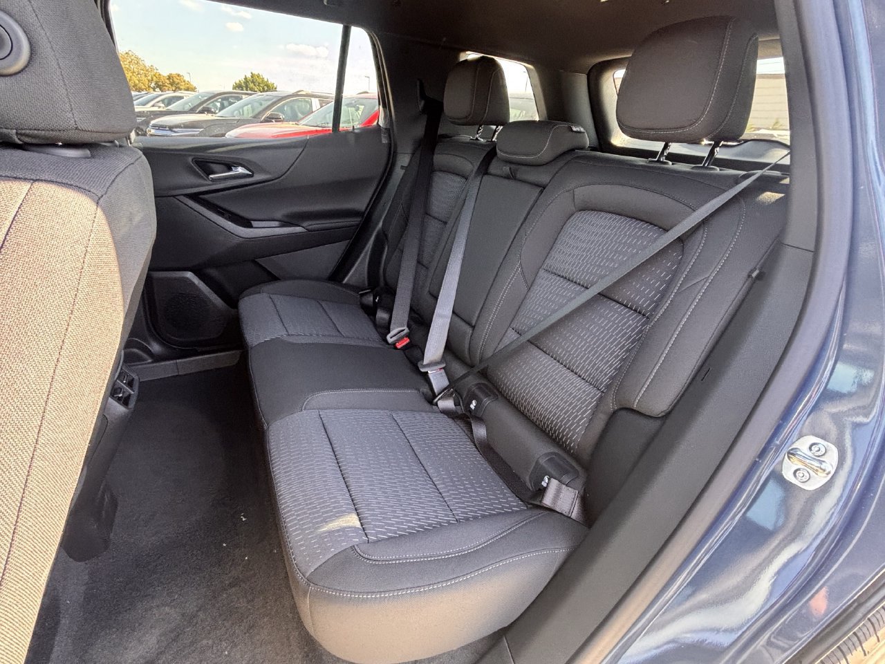 New 2027 Chevrolet Equinox LT FWD image 19