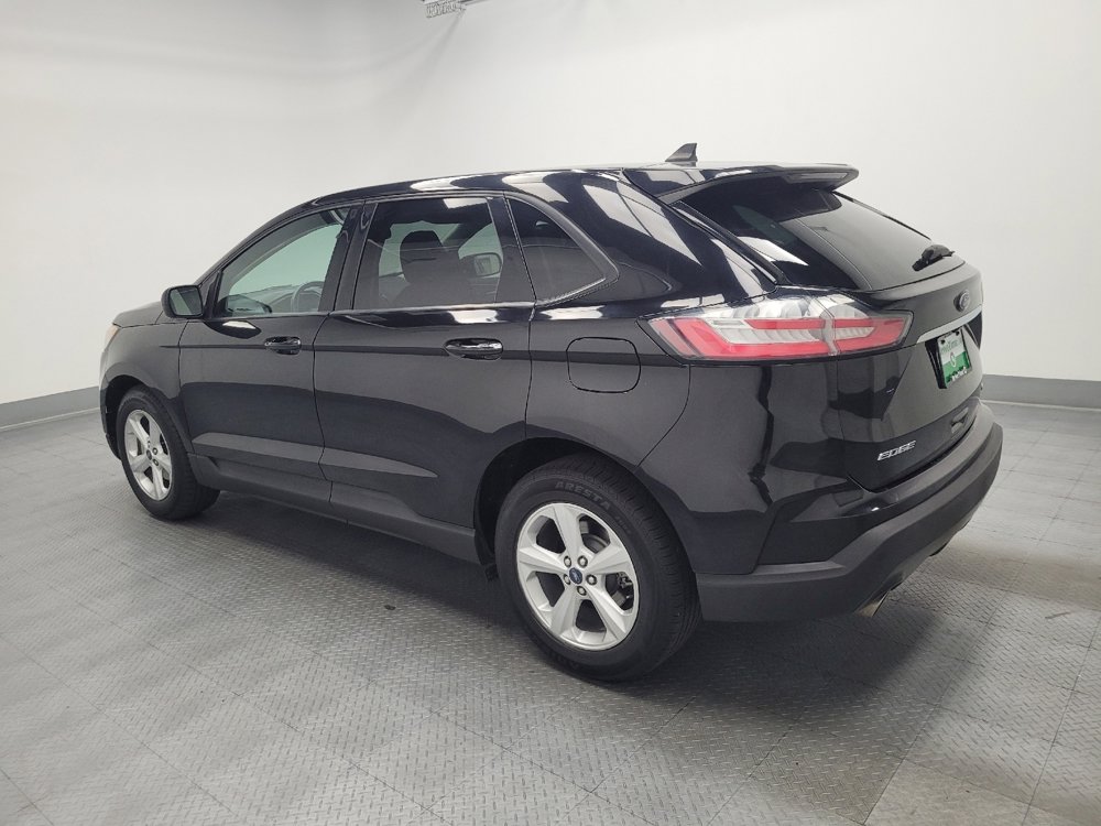 Used 2020 Ford Edge SE image 3