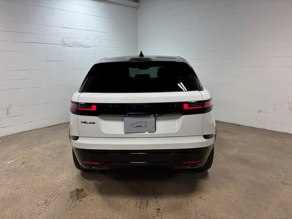 New 2026 Land Rover Range Rover Velar Dynamic SE image 8