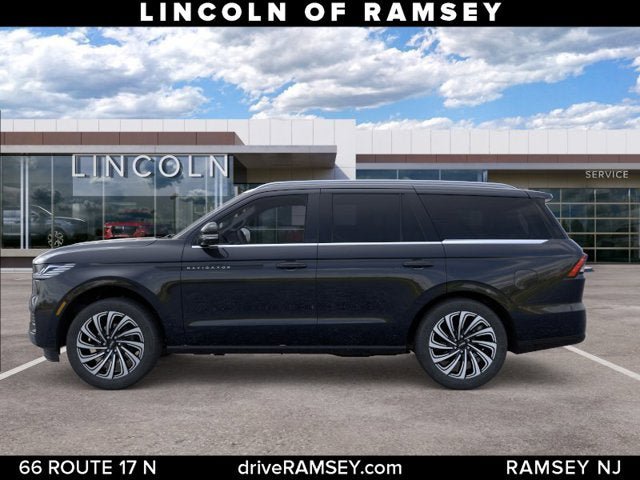 New 2026 Lincoln Navigator Black Label AWD/4WD image 3