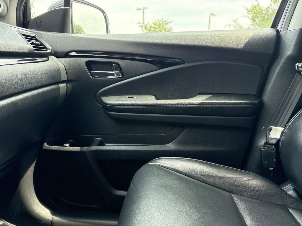 Used 2019 Honda Pilot Touring image 33