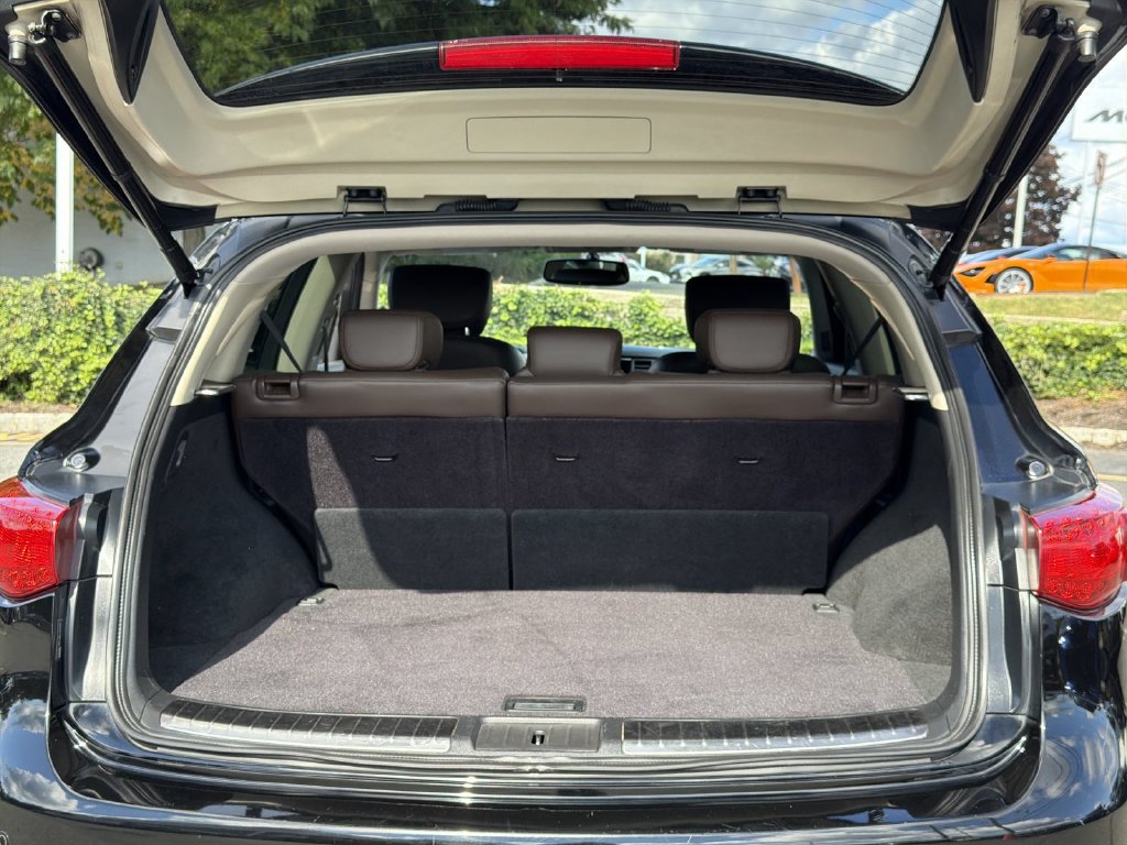 Used 2011 INFINITI FX35 AWD w/ Premium Pkg image 27