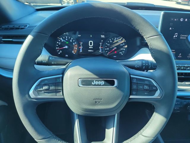 Used 2025 Jeep Compass Limited image 24