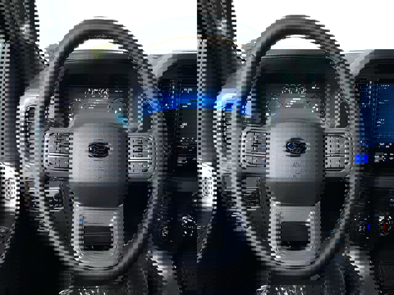 New 2025 Ford F150 XLT w/ Equipment Group 302A MID image 22