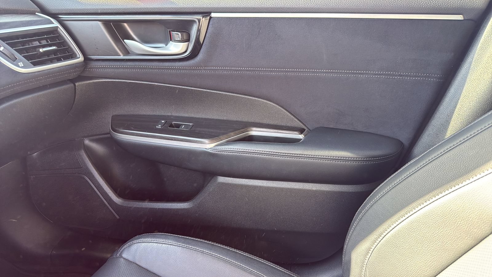 Used 2018 Honda Clarity Touring image 22