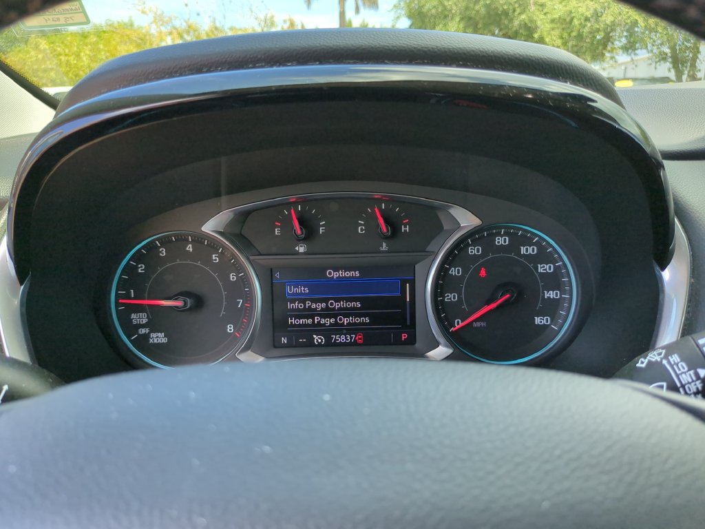 Used 2020 Chevrolet Traverse LT FWD image 34