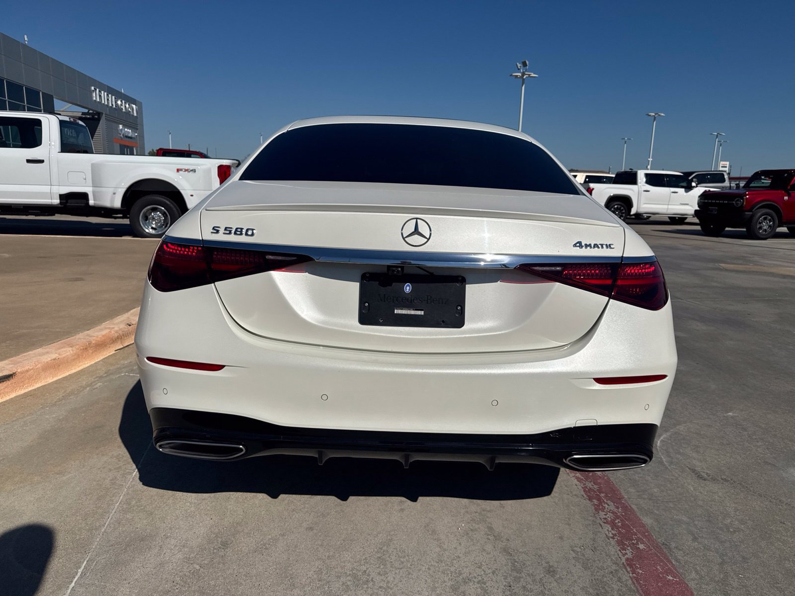 Used 2021 Mercedes-Benz S 580 4MATIC Sedan image 4