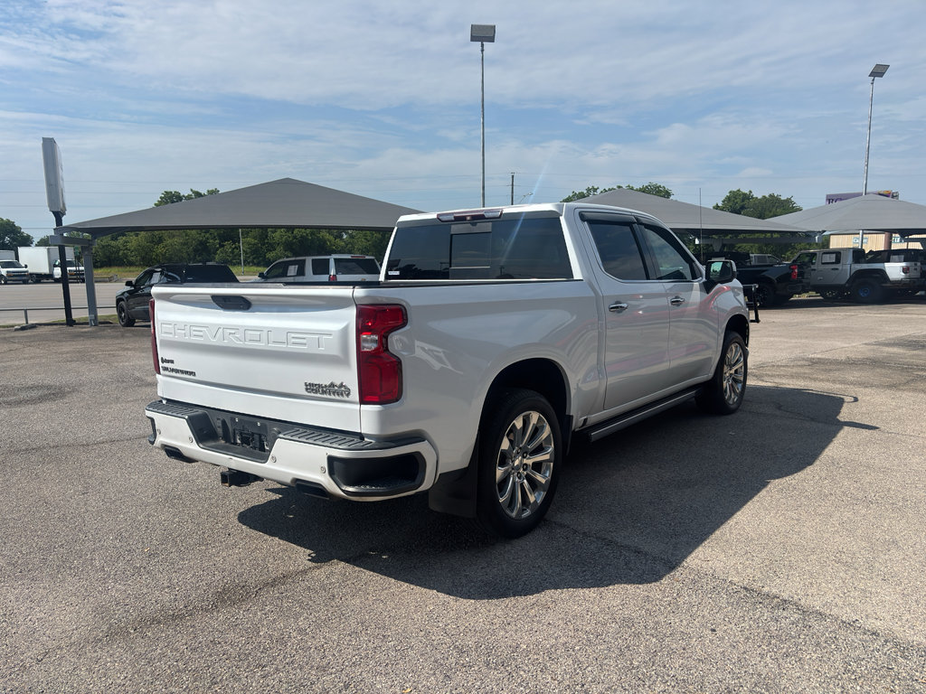 Used 2019 Chevrolet Silverado 1500 High Country w/ Technology Package AWD/4WD image 5
