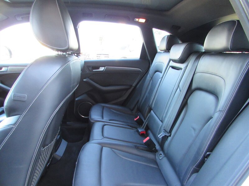 Used 2017 Audi SQ5 Premium Plus AWD/4WD image 22