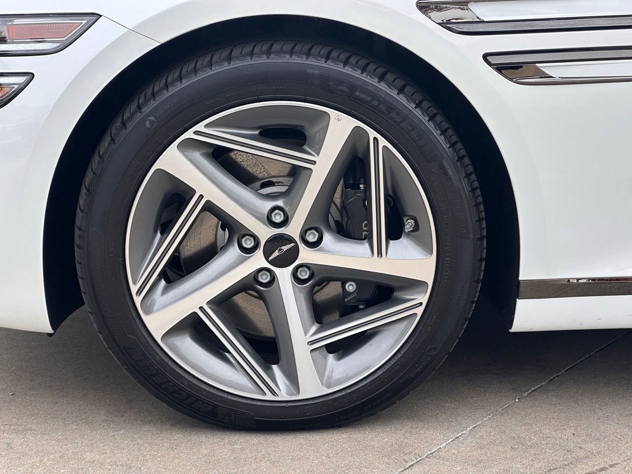 Used 2025 Genesis G80 3.5T Sport image 11