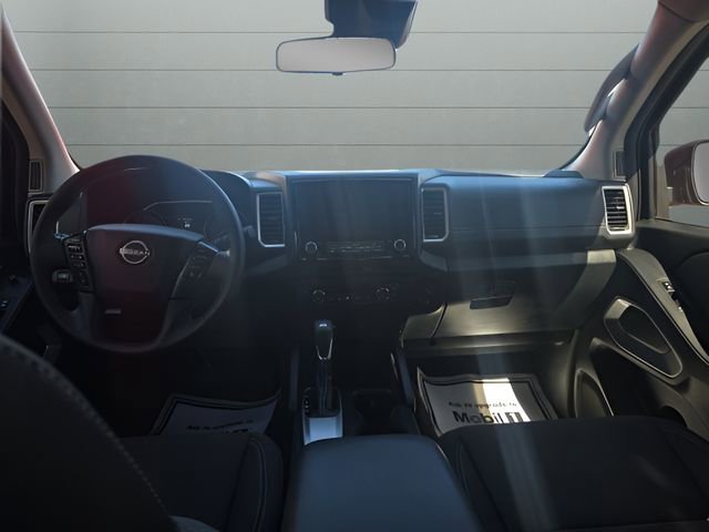 Used 2022 Nissan Frontier SV w/ Technology Package image 10