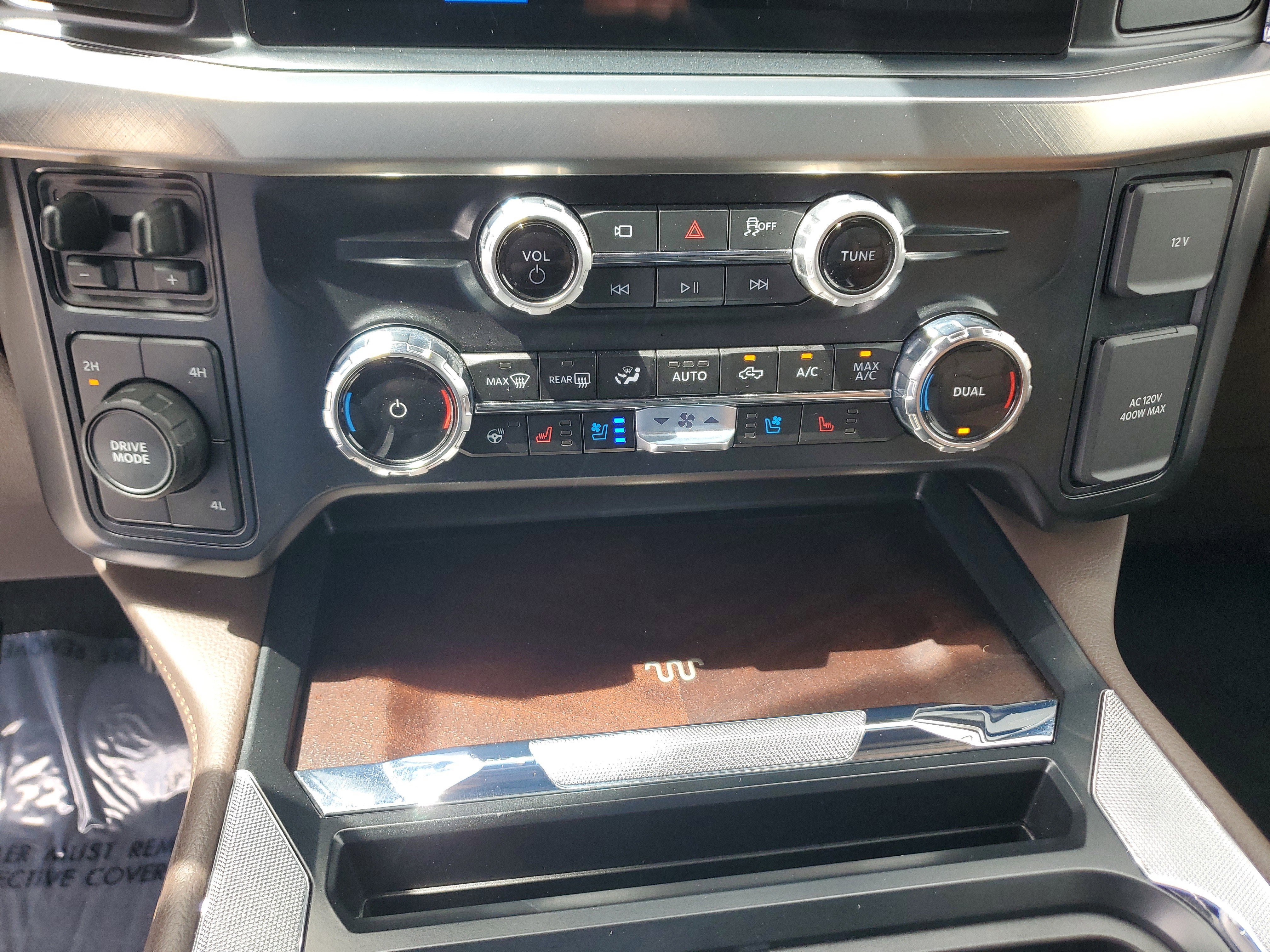 Used 2025 Ford F450 King Ranch w/ Chrome Package AWD/4WD image 23