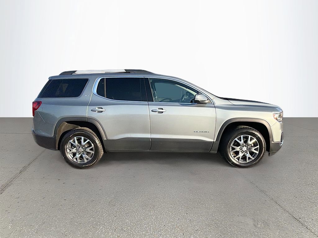 Used 2023 GMC Acadia SLT image 2
