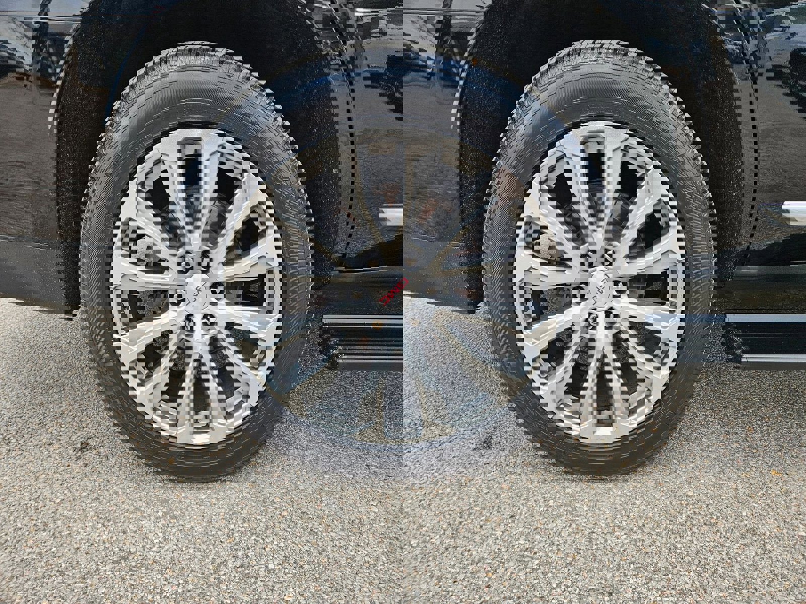 Used 2021 GMC Yukon Denali w/ Denali Premium Package image 33