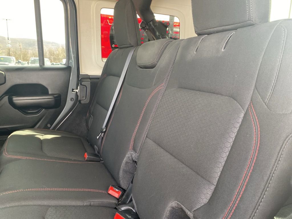 Used 2021 Jeep Wrangler Unlimited Rubicon w/ Xtreme Recon 35" Tire Package image 16