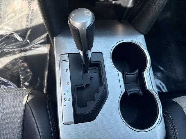 Used 2012 Toyota Camry SE FWD image 18