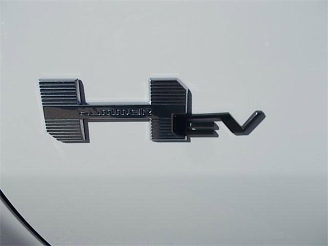 New 2025 GMC Hummer EV 2X w/ Extreme Off-Road Package image 9