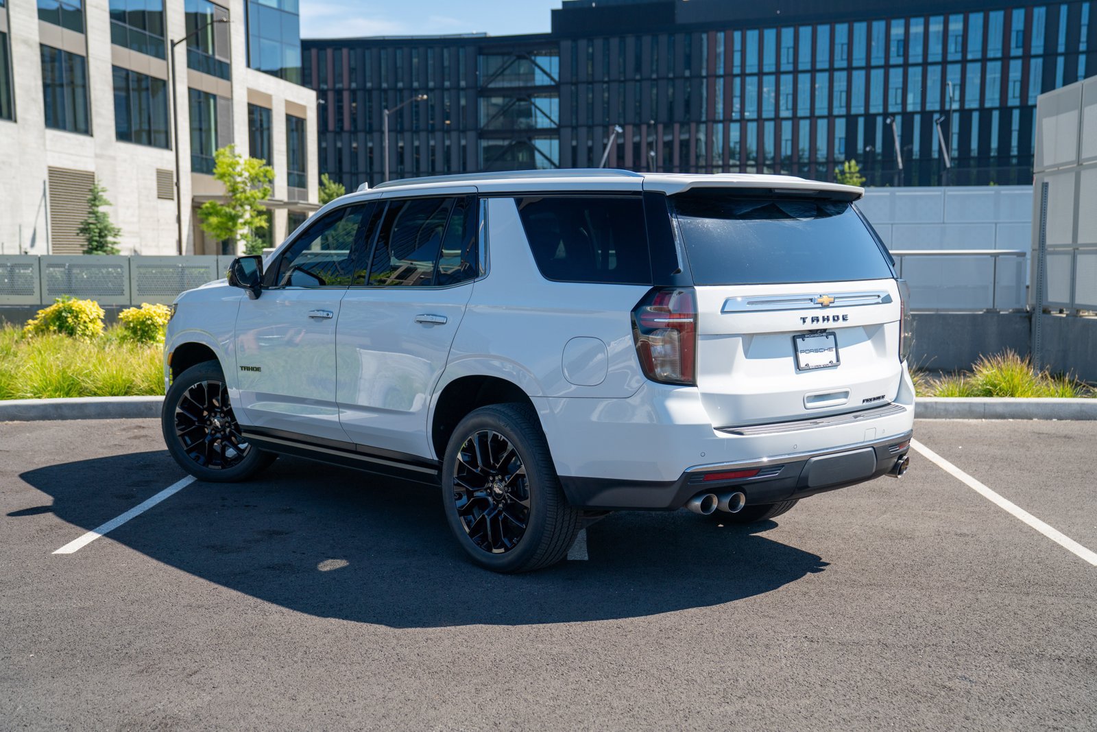 Used 2023 Chevrolet Tahoe Premier AWD/4WD image 3