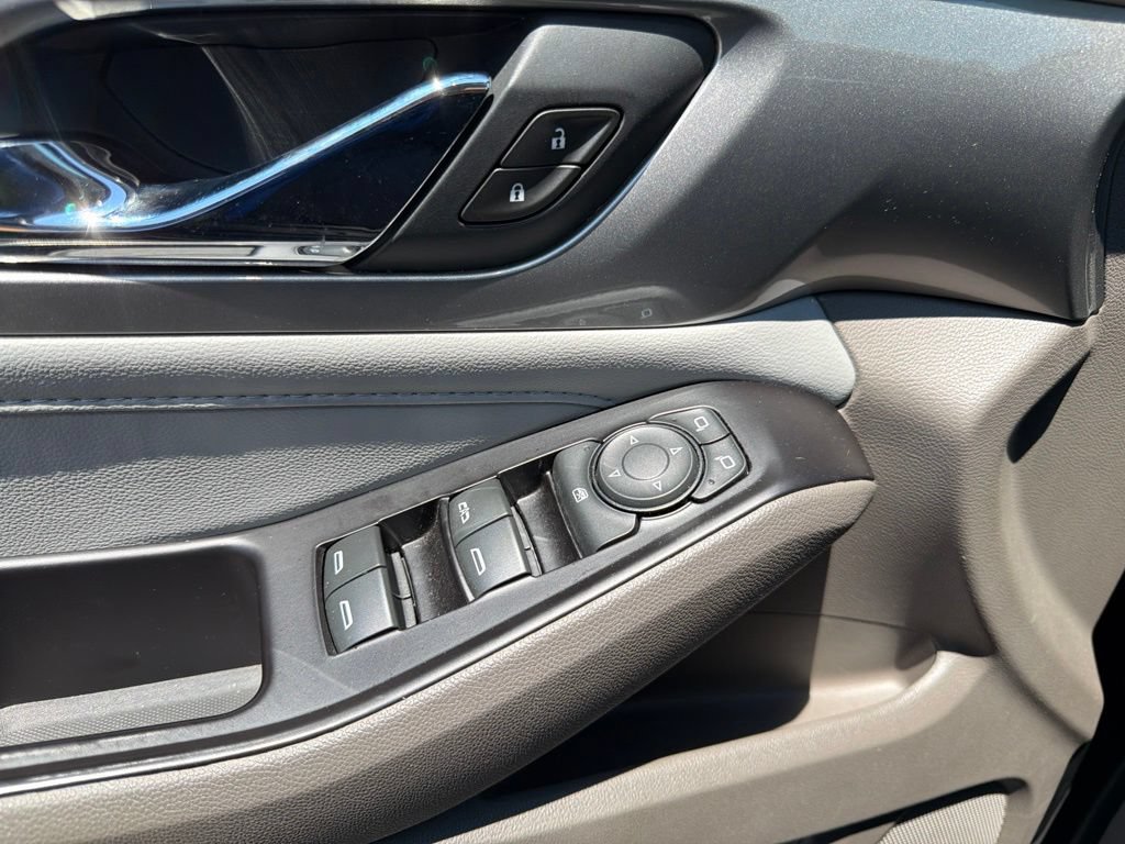 Used 2019 Chevrolet Traverse LT w/ LPO, Floor Liner Package AWD/4WD image 35