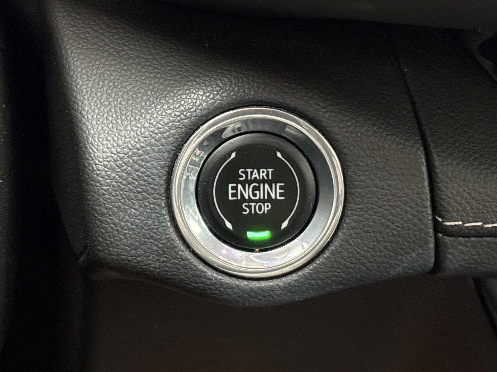 Certified 2023 Buick Envision Essence image 35