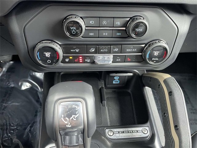 New 2025 Ford Bronco Badlands image 22