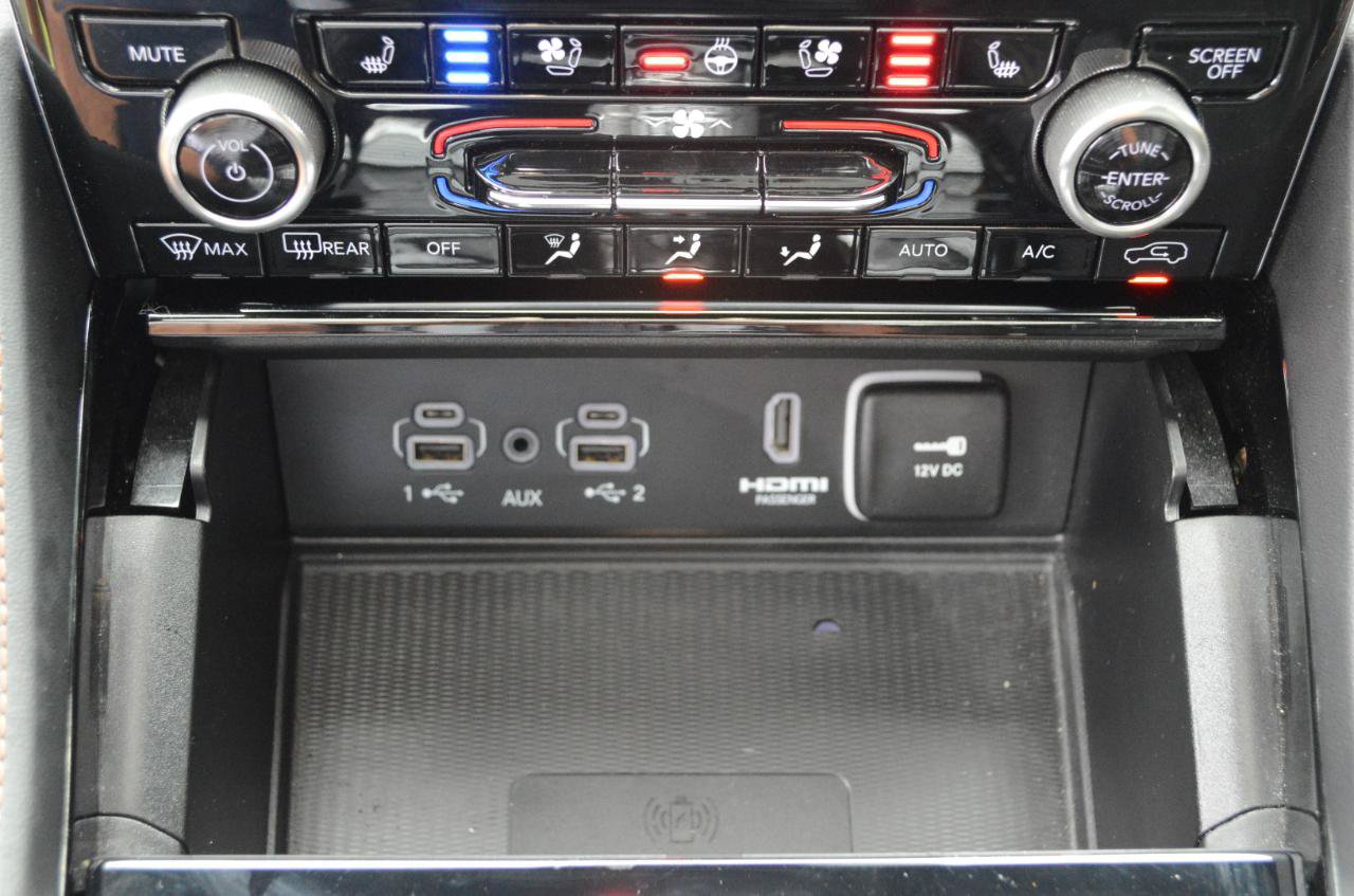 Used 2024 Jeep Grand Cherokee Summit AWD/4WD image 28