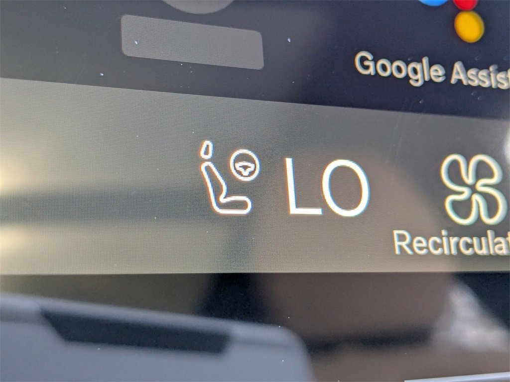 New 2026 Volvo XC60 B5 Plus w/ Protection Package Premier image 25