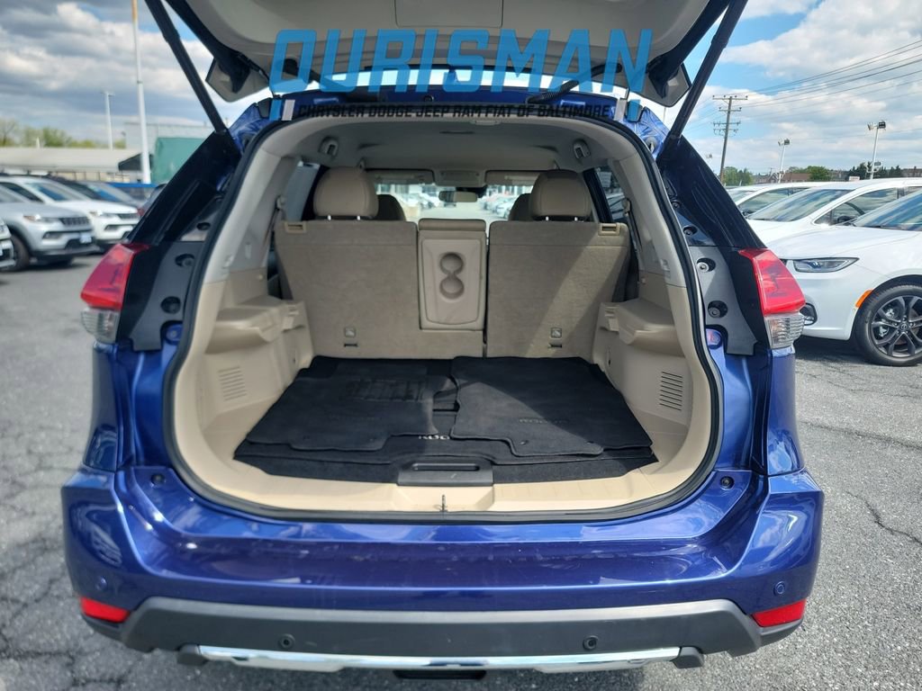 Used 2019 Nissan Rogue SV AWD/4WD image 18