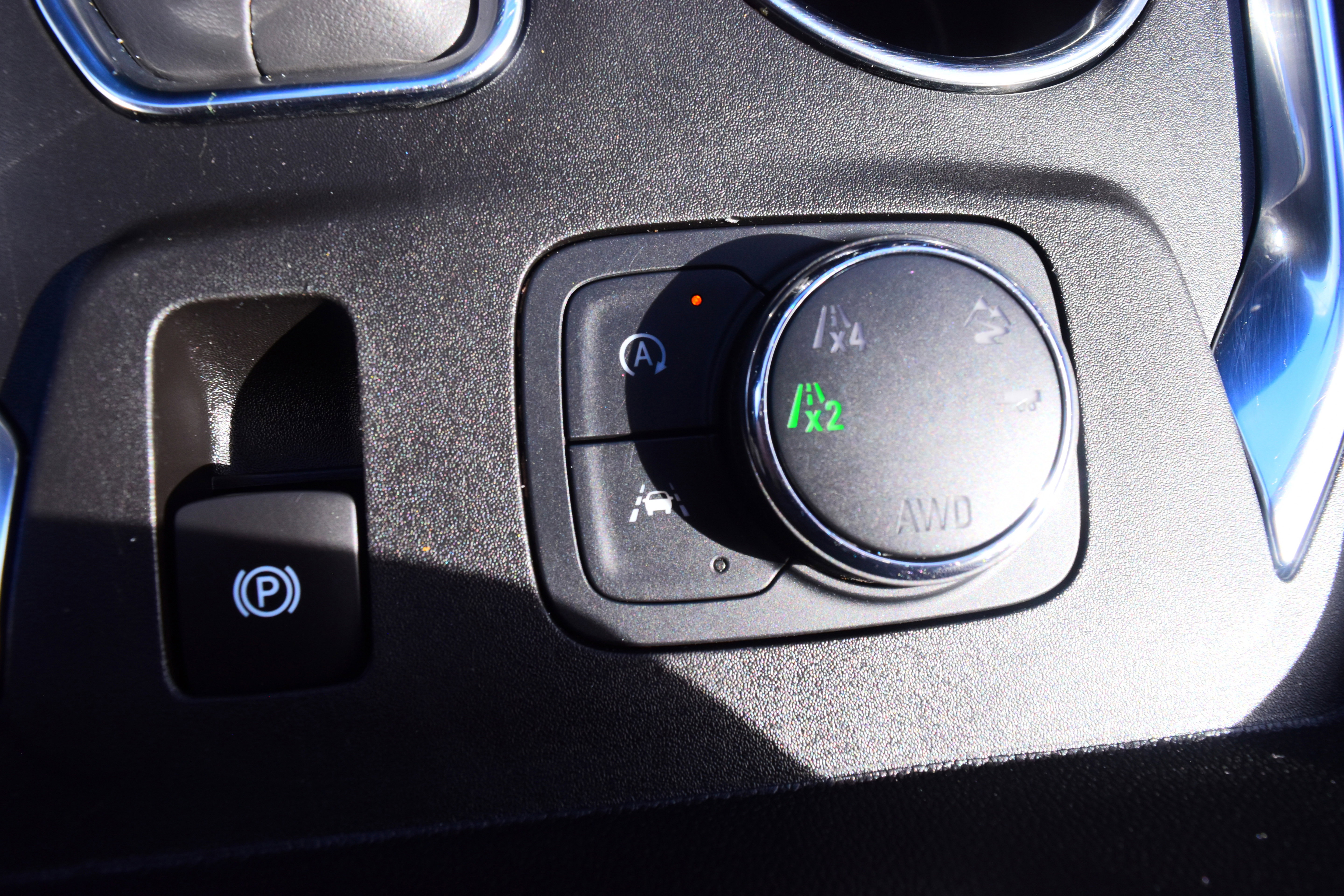 Used 2023 Chevrolet Traverse LT w/ Rear Camera Mirror Package image 26