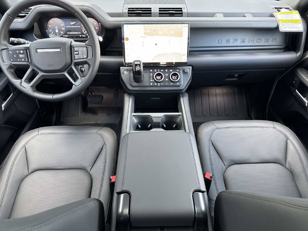 New 2026 Land Rover Defender 110 X-Dynamic SE AWD/4WD image 18
