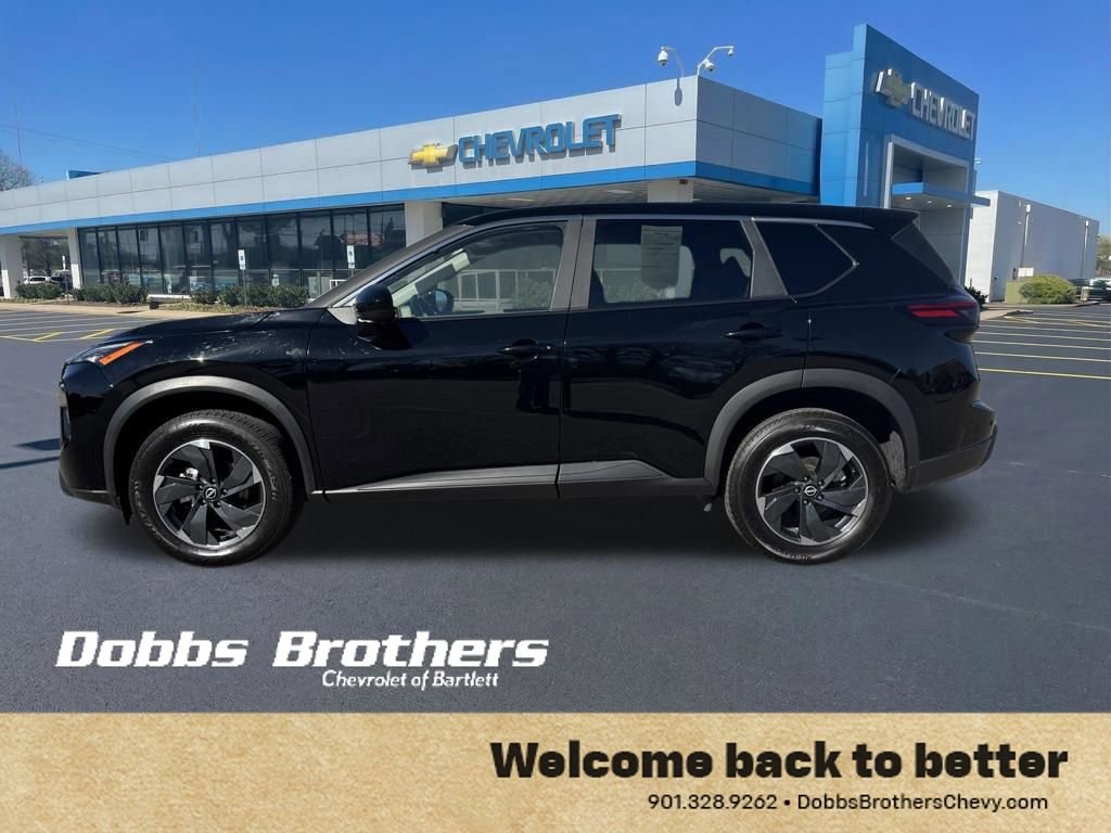 Used 2025 Nissan Rogue SV image 4