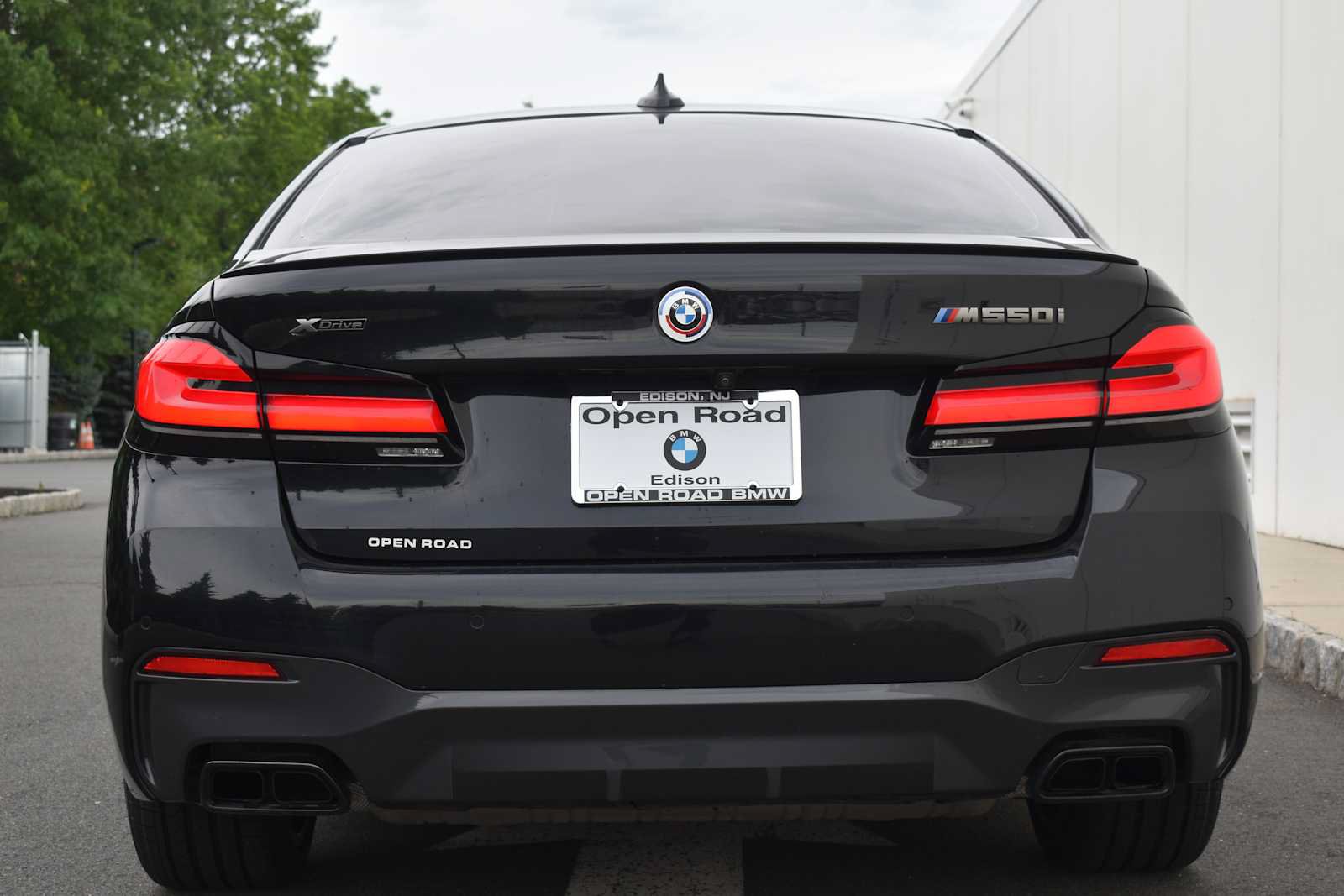 Used 2023 BMW M550i xDrive w/ Executive Package AWD/4WD image 24